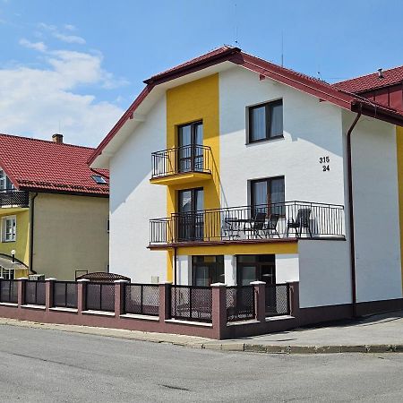 Comenius Apartments - Apartmany Na Rohu 스비드니크 외부 사진