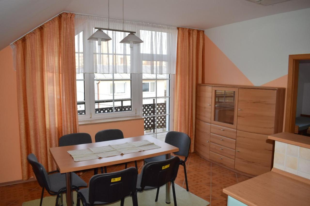 Comenius Apartments - Apartmany Na Rohu 스비드니크 외부 사진