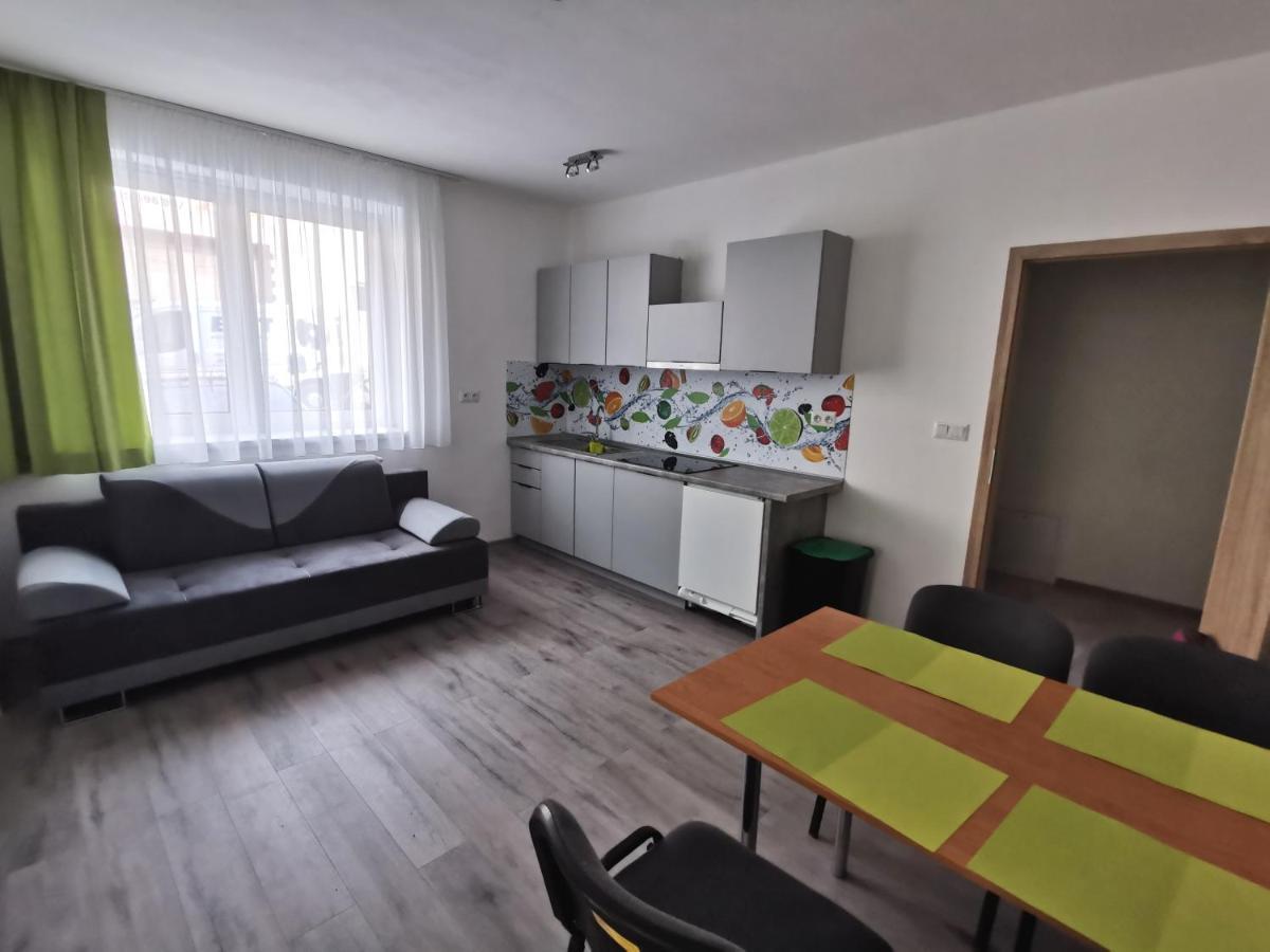 Comenius Apartments - Apartmany Na Rohu 스비드니크 외부 사진