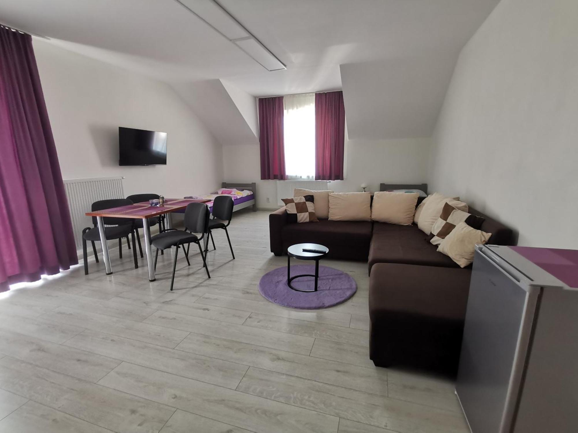 Comenius Apartments - Apartmany Na Rohu 스비드니크 외부 사진